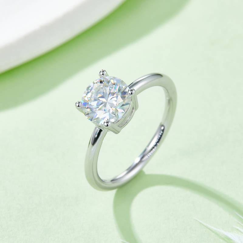 Classic圆形S925银镀白金MoissaniteWomen's Ring2.0ctD级
